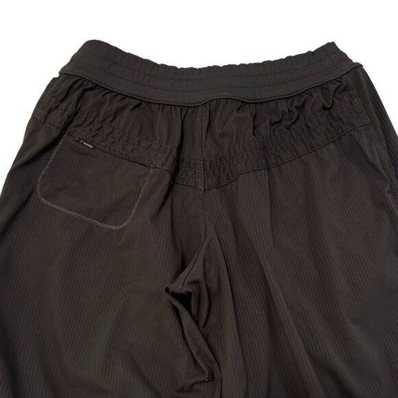 Lululemon Original Vintage Dance Studio Crops Dark Brown Size 6 - Picture 6 of 7
